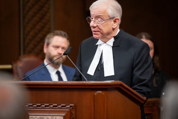 Canadian Association of Former Parliamentarians, Memorial Services for parliamentarians who passed away in the last year. / Association canadienne des Ex-Parlementaires, Cérémonies commémoratives pour les parlementaires décédés au cours de la dernière ann