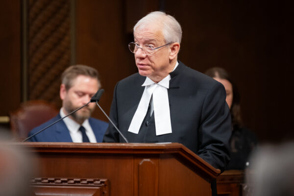 Canadian Association of Former Parliamentarians, Memorial Services for parliamentarians who passed away in the last year. / Association canadienne des Ex-Parlementaires, Cérémonies commémoratives pour les parlementaires décédés au cours de la dernière ann