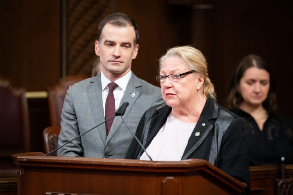 Canadian Association of Former Parliamentarians, Memorial Services for parliamentarians who passed away in the last year. / Association canadienne des Ex-Parlementaires, Cérémonies commémoratives pour les parlementaires décédés au cours de la dernière ann