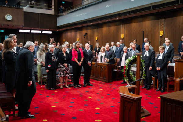 Canadian Association of Former Parliamentarians, Memorial Services for parliamentarians who passed away in the last year. / Association canadienne des Ex-Parlementaires, Cérémonies commémoratives pour les parlementaires décédés au cours de la dernière ann